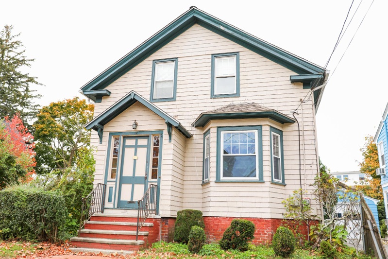best homes for families in Everett