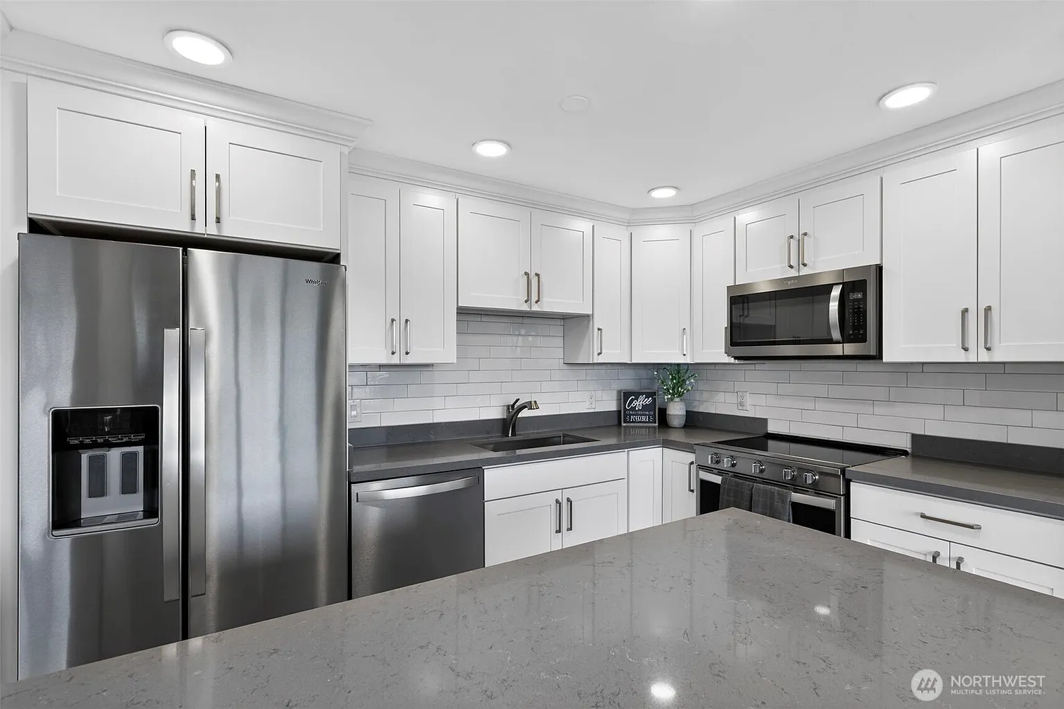 601 S 227th Street #301S, Des Moines, WA 98198