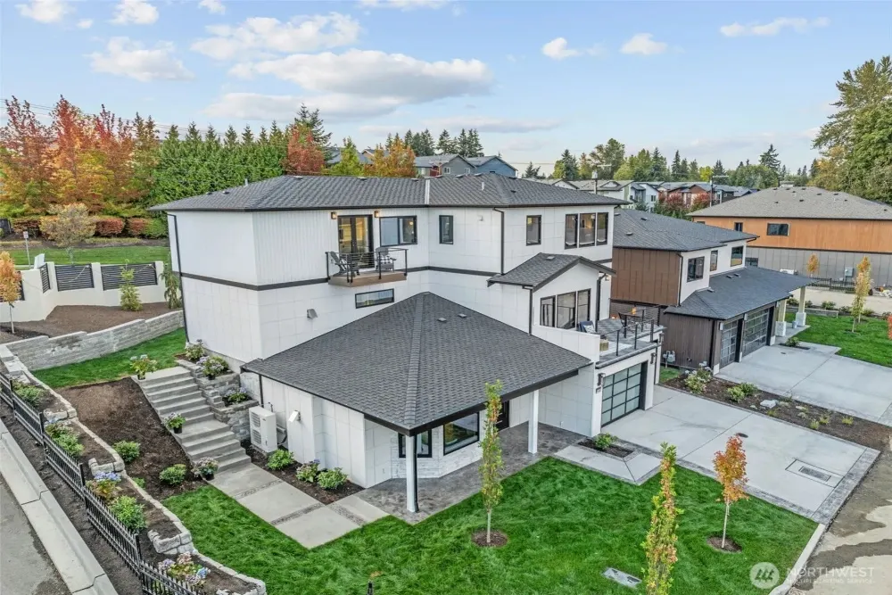 real estate agent in Lynnwood