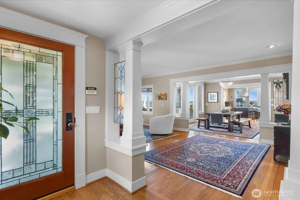 realtors near me Everett